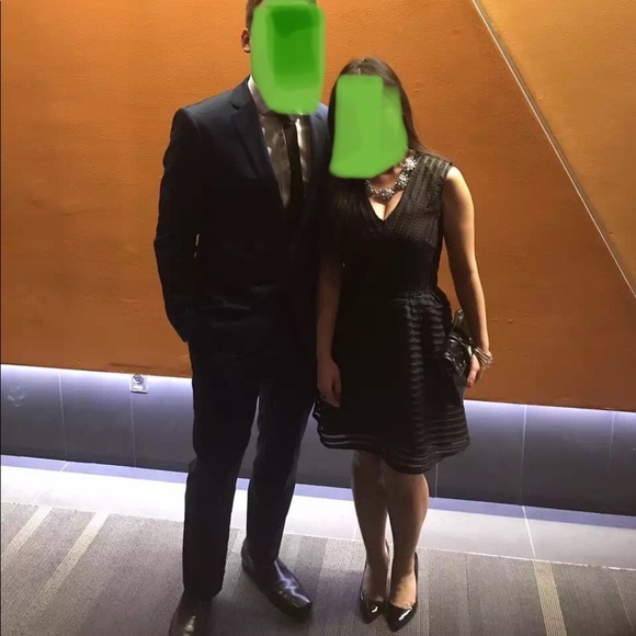 H&M sleeveless fit&flare black dress low cut v neck - Picture 8 of 9